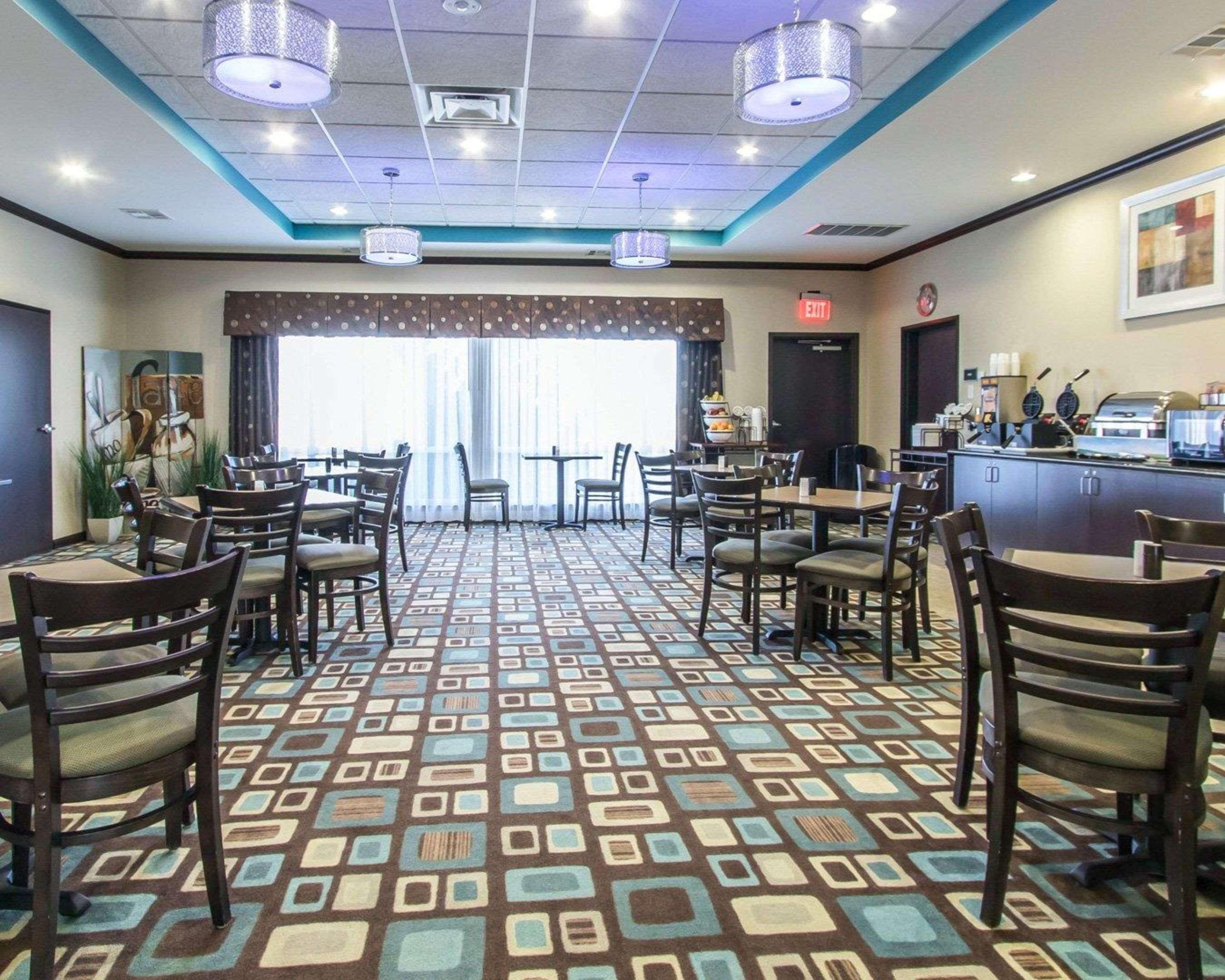 Comfort Inn & Suites Oklahoma City West - I-40 Buitenkant foto