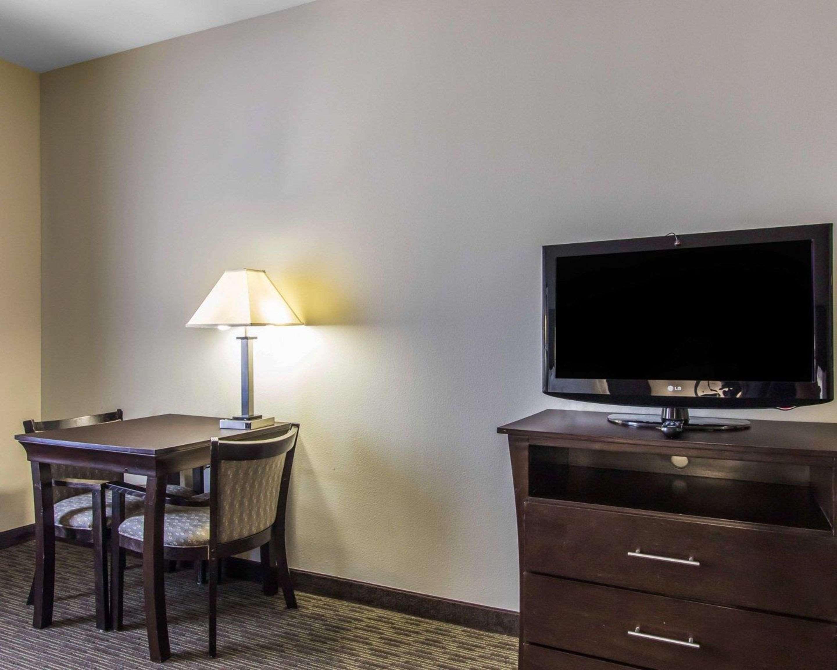 Comfort Inn & Suites Oklahoma City West - I-40 Buitenkant foto
