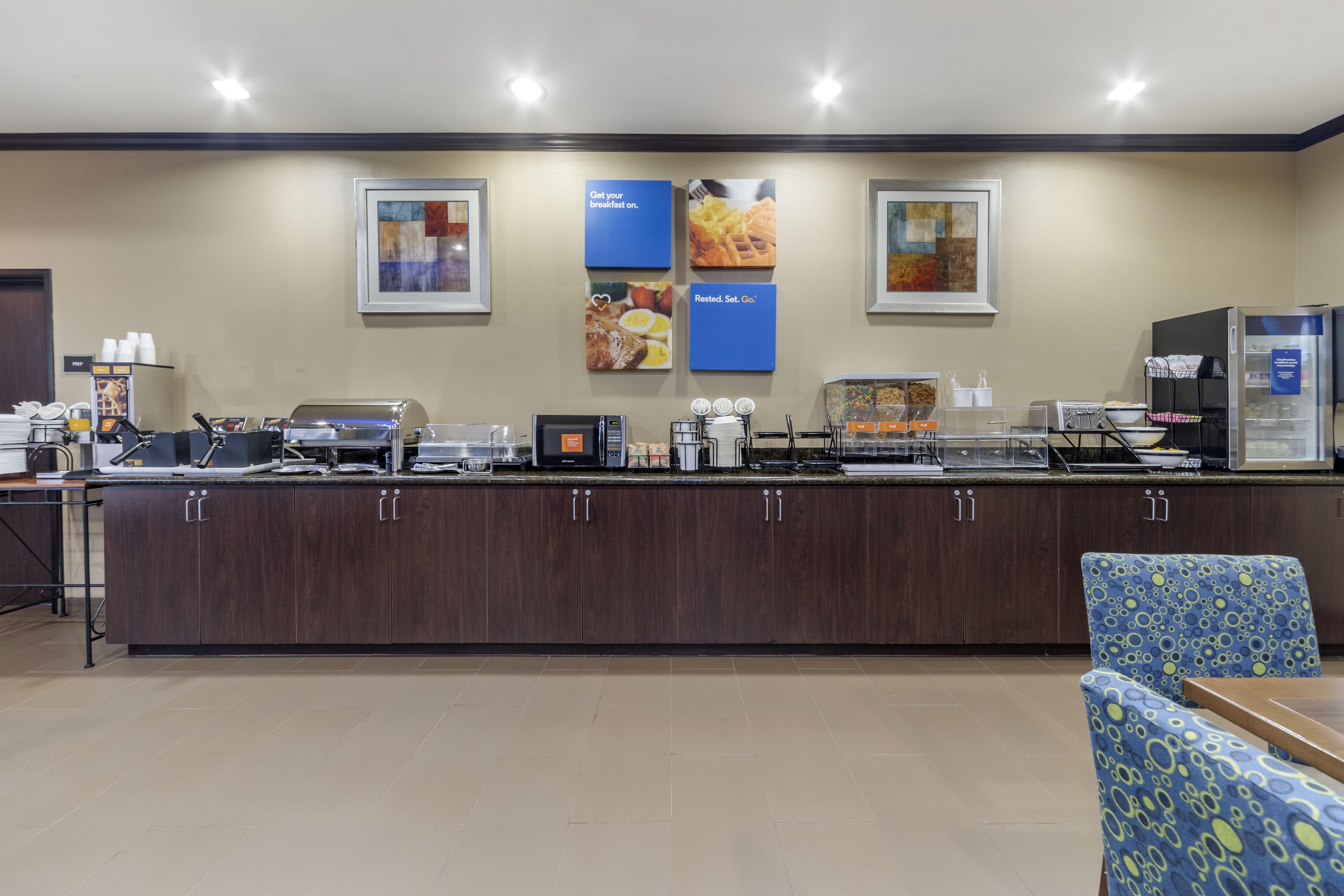 Comfort Inn & Suites Oklahoma City West - I-40 Buitenkant foto